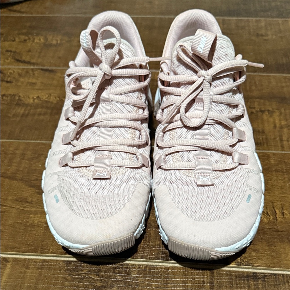Nike Women's Light Pink Sneakers
